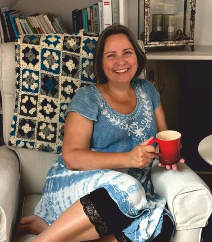 Hanne Jørgensen i naturen eller haven